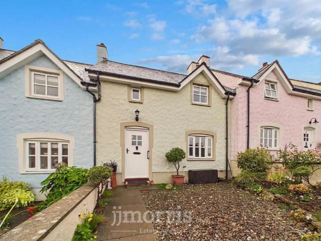 House for sale in Newport