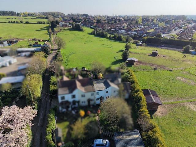 House for sale in Wolverley and Cookley, Rushock