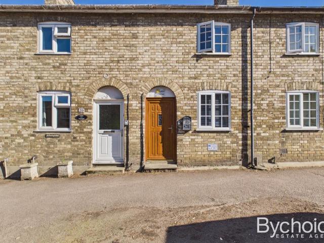 House for sale in Chelmondiston, Suffolk
