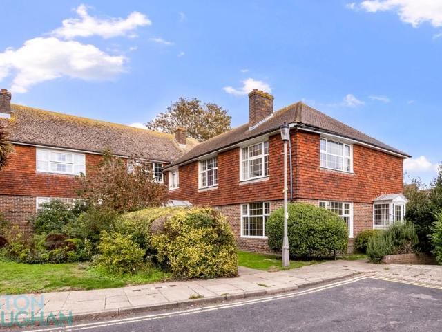 House for sale in Whitehawk, Brighton