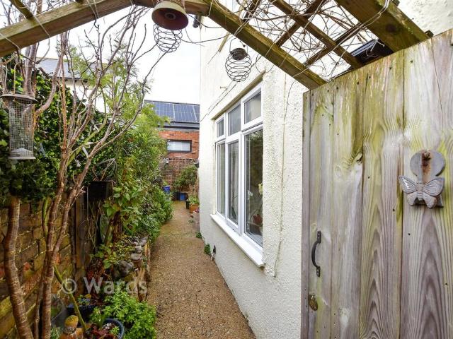 House for sale in Lower Walmer, Ash