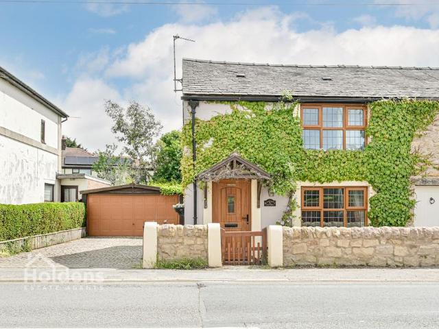 House for sale in Higher Bartle, Lancashire