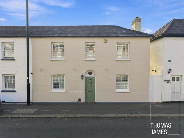 House for sale in Winchmore Hill, Palmers Green