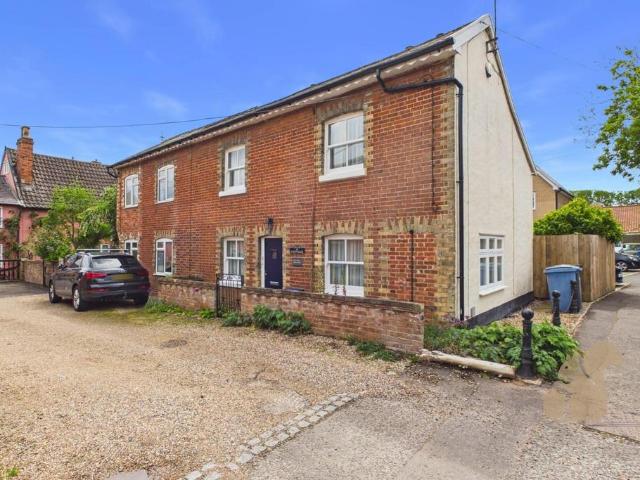 House for sale in Sudbury, Chelmondiston