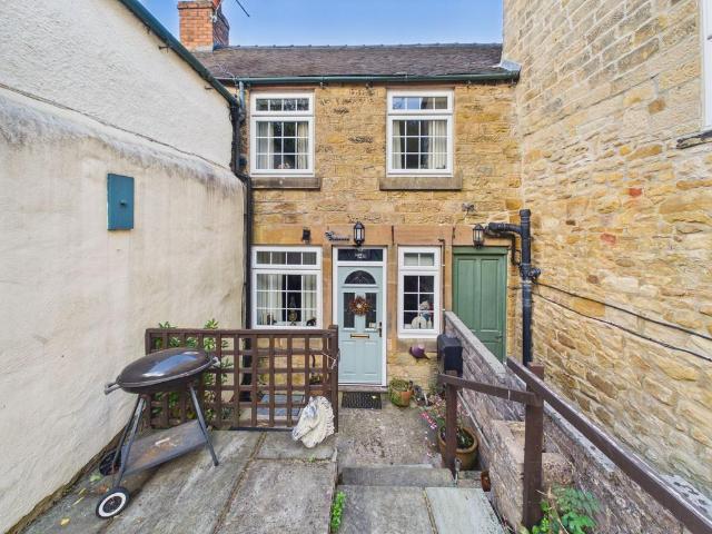 House for sale in Breamfield, Derbyshire Dales