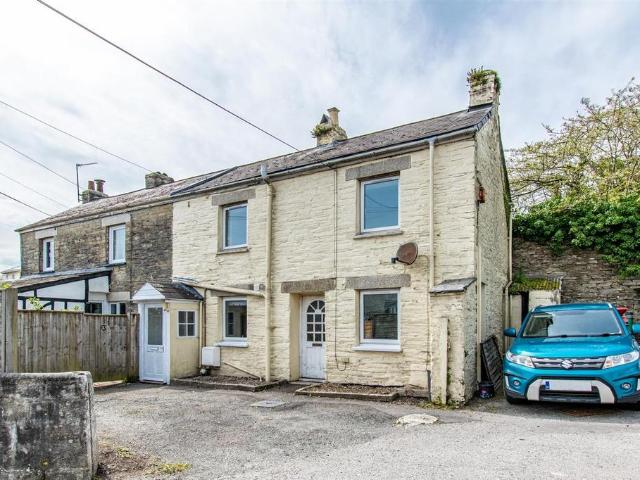 House for sale in Lamellion, Cornwall