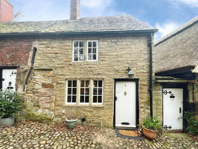 House for sale in Bradshaw, Lee Bank
