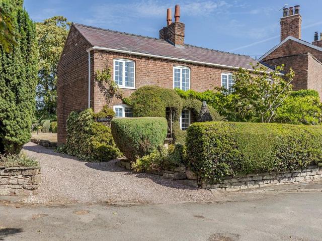 House for sale in Tarvin, Cheshire