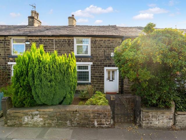 House for sale in Bradshaw, Lee Bank