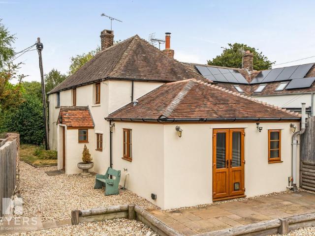 House for sale in Wool, East Burton