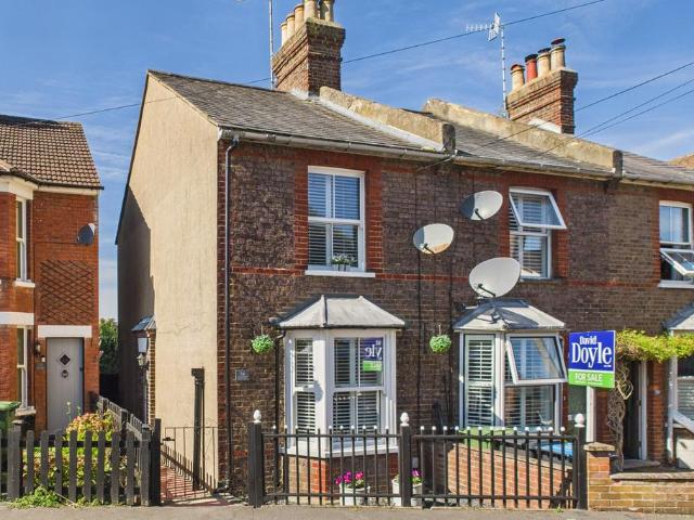 House for sale in Highfield, Pouchen End