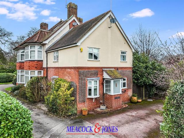 House for sale in Navestock Side, Essex