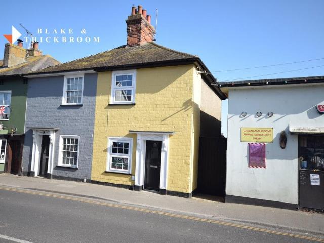 House for sale in Dale Hill, Essex