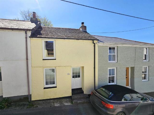 House for sale in Weir Quay, Devon