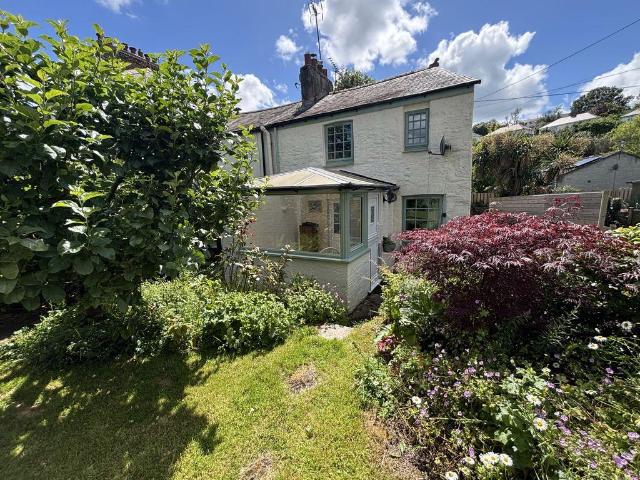 House for sale in Lostwithiel, Cornwall