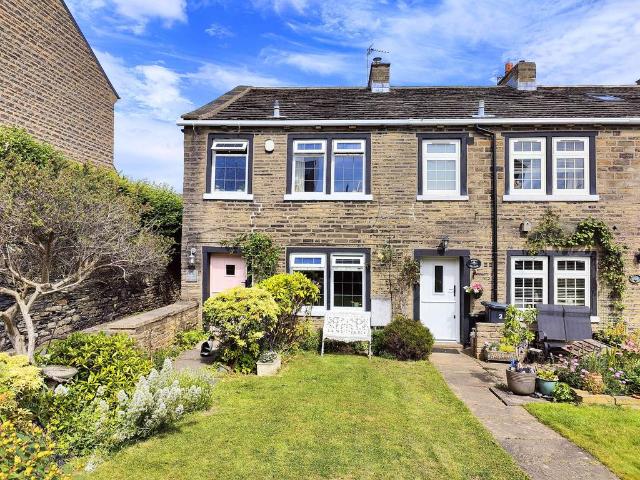 House for sale in Southowram, West Yorkshire