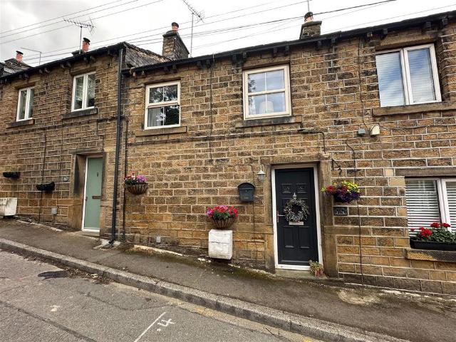 House for sale in Stocksmoor, Kirkburton