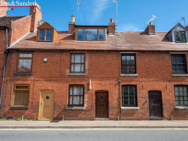 House for sale in Alderminster, Warwickshire
