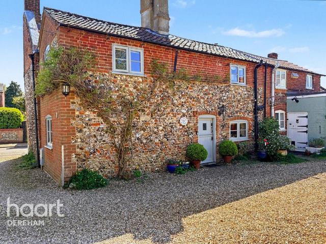 House for sale in East Tuddenham, Norfolk