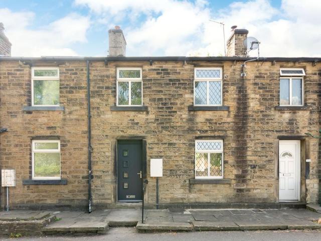 House for sale in Shelley, Shepley