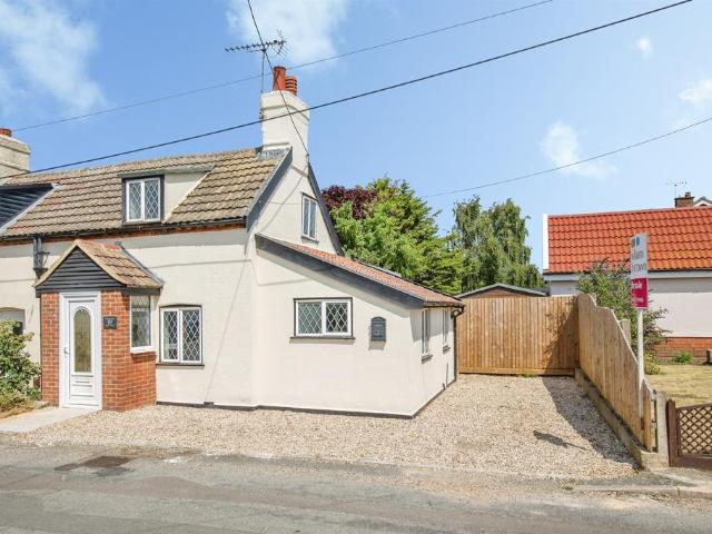 House for sale in Thorpe Common, Eastbridge