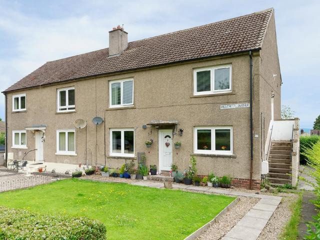 House for sale in Elderslie, Scotland