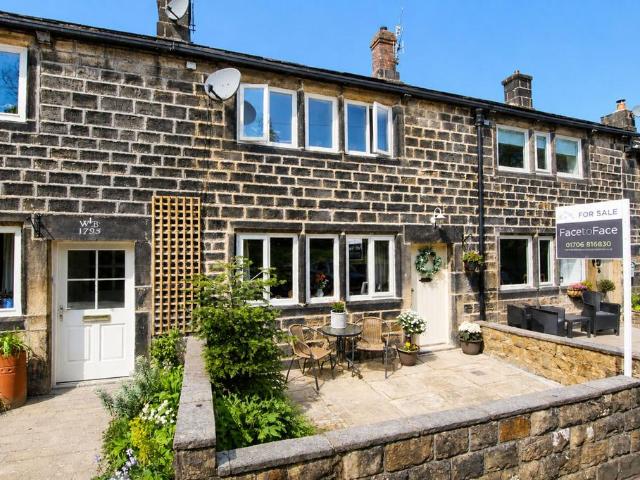 House for sale in Walsden, West Yorkshire