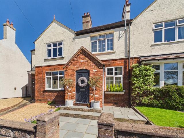 House for sale in Beamhurst, Staffordshire