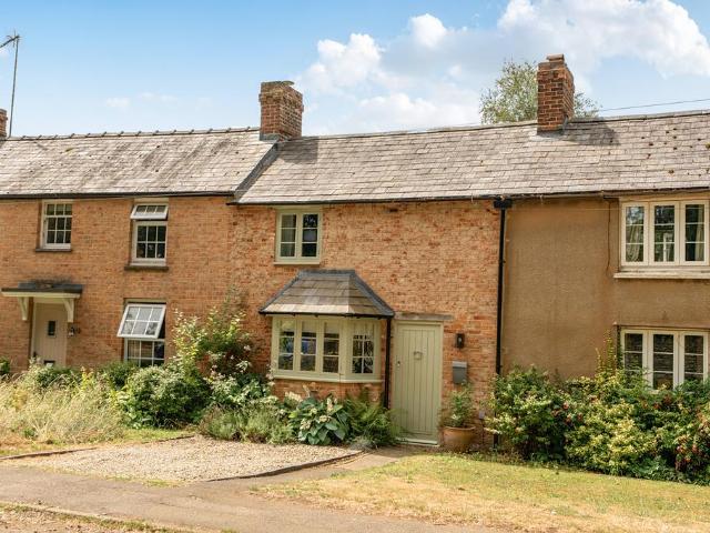House for sale in Evershot, Oxfordshire