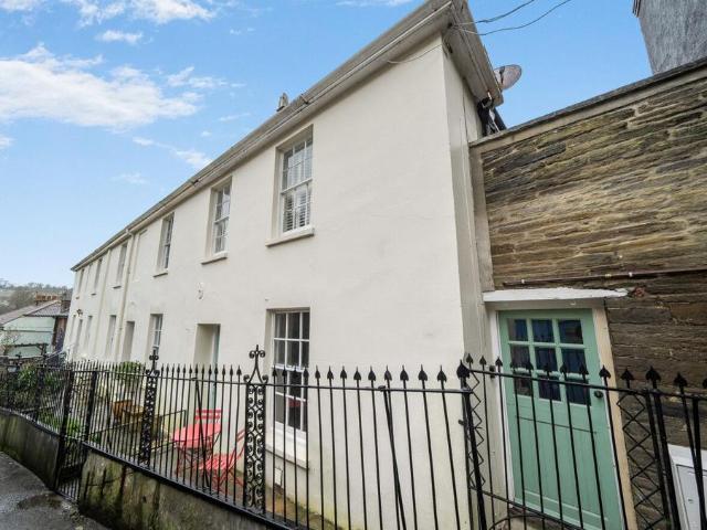 House for sale in Strode, Devon