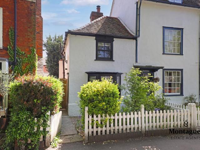 House for sale in Ivy Chimneys, Epping