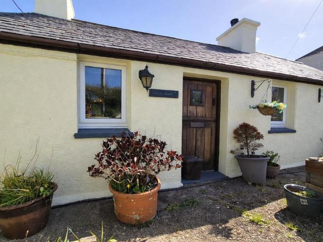 House for sale in Morfa Nefyn, Wales