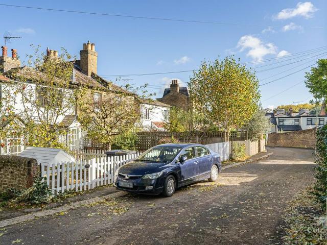 House for sale in High Barnet, Isle Of Man