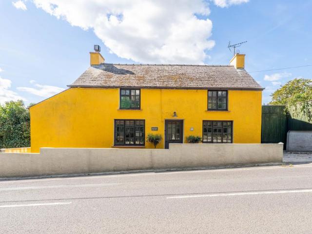 House for sale in Narberth, Wales