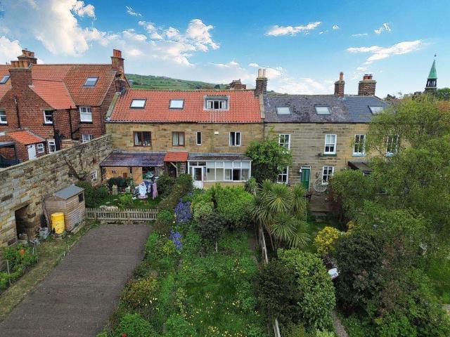 House for sale in Fylingdales, Fylingthorpe