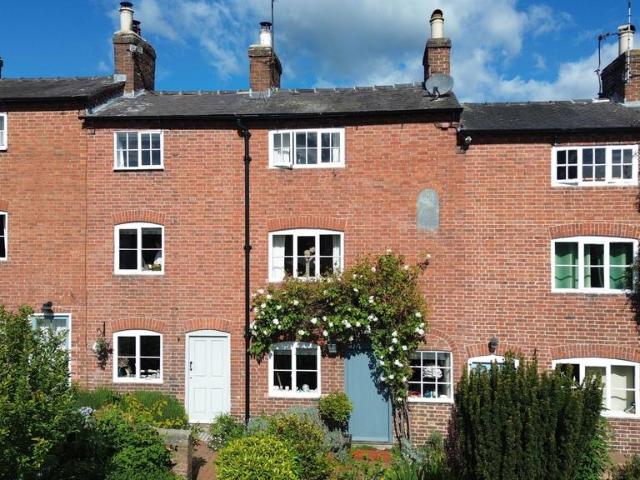 House for sale in King's Newton, Egginton
