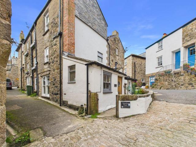 House for sale in Penbeagle, Cornwall