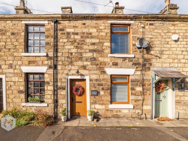 House for sale in Ainsworth, Bury