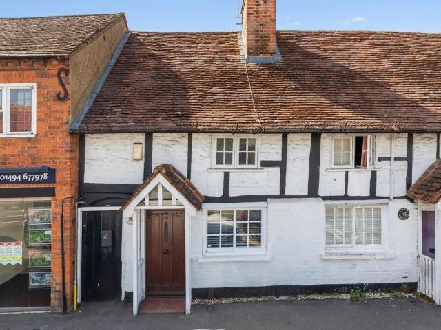 House for sale in Beaconsfield, Penn Bottom