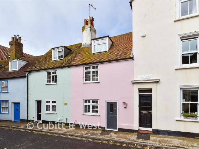 House for sale in Seaford, Iford