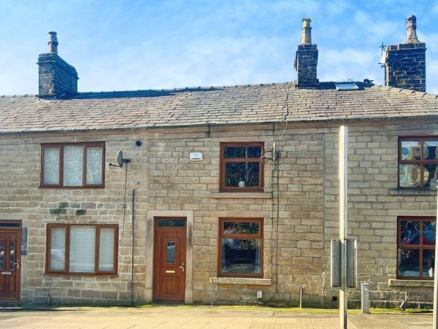 House for sale in Dimple, Lee Bank