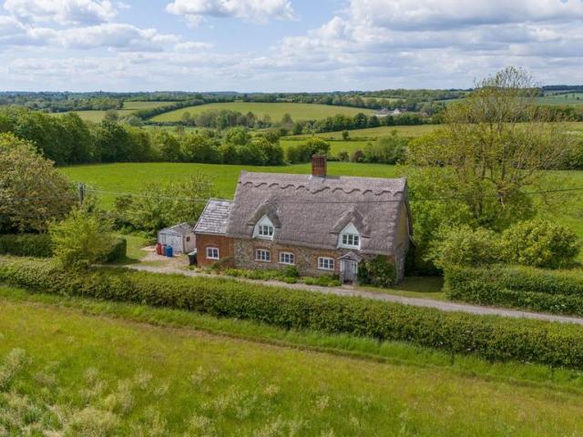 House for sale in Chelmondiston, Suffolk