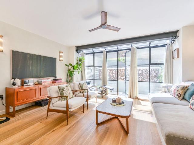 House for sale in Paddington, Greater London