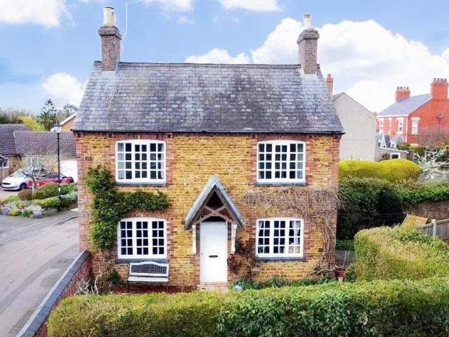 House for sale in Mears Ashby