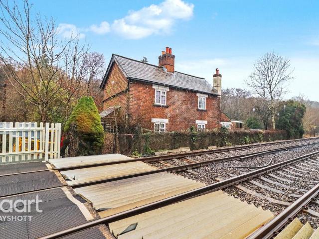 House for sale in Hammer Vale, Bolton Low Houses