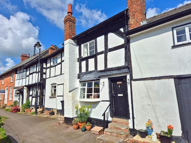 House for sale in Pembridge