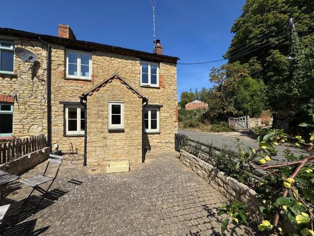 House for sale in Thornborough, Buckinghamshire