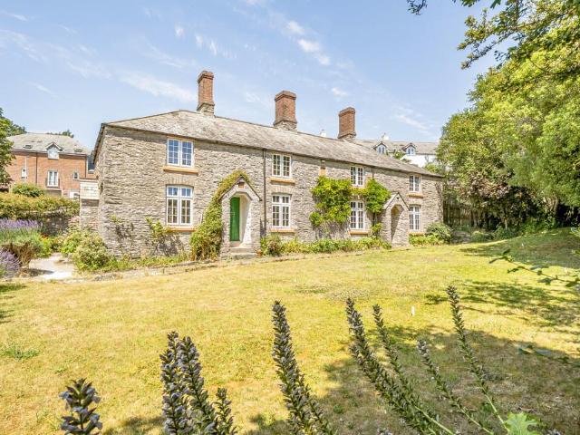 House for sale in Mount Wise