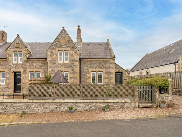 House for sale in Ayton, Scotland