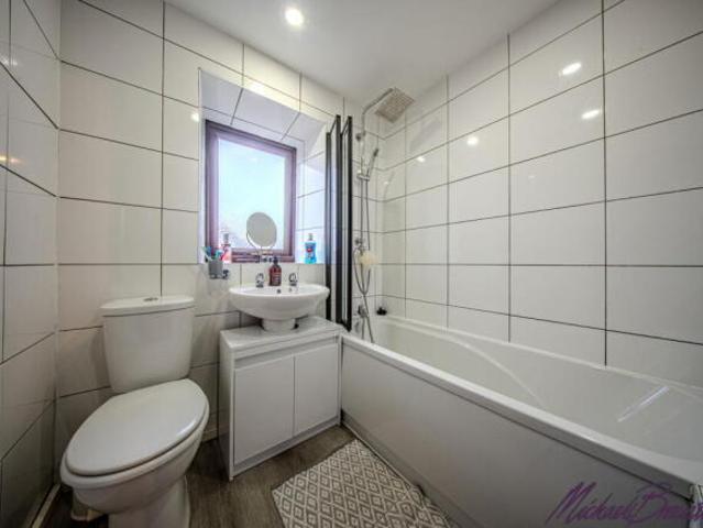 Cottage for sale in Broad Folds, Clayton